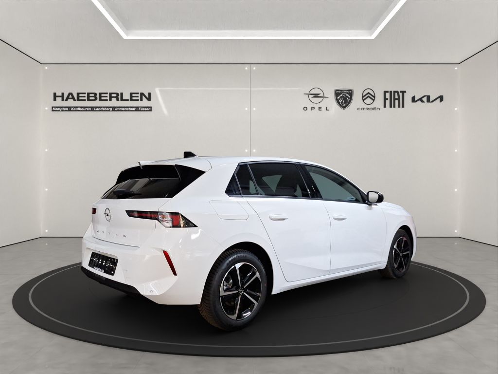 Opel Astra 2025