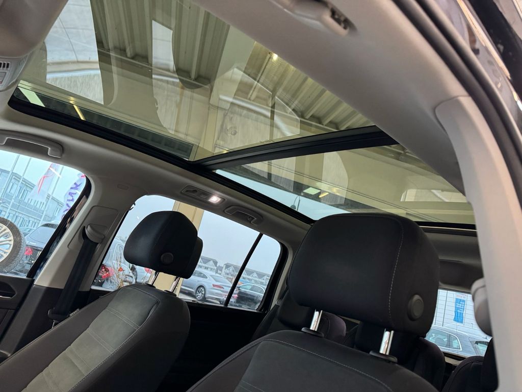 Volkswagen Touran 2021