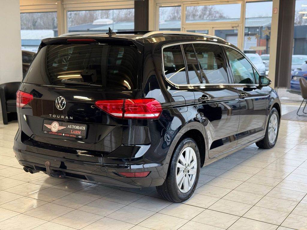 Volkswagen Touran 2021