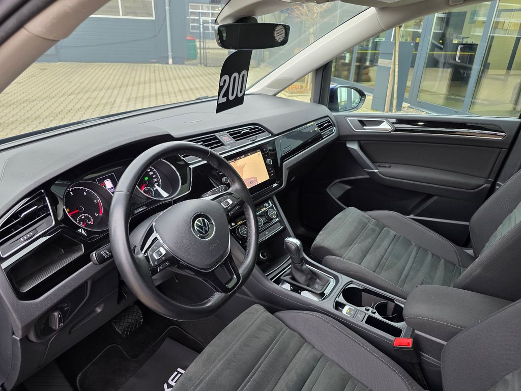 Volkswagen Touran 2021