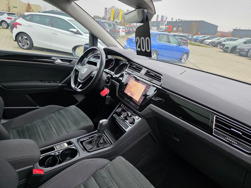 Volkswagen Touran 2021