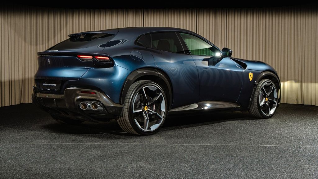 Ferrari Purosangue 2025