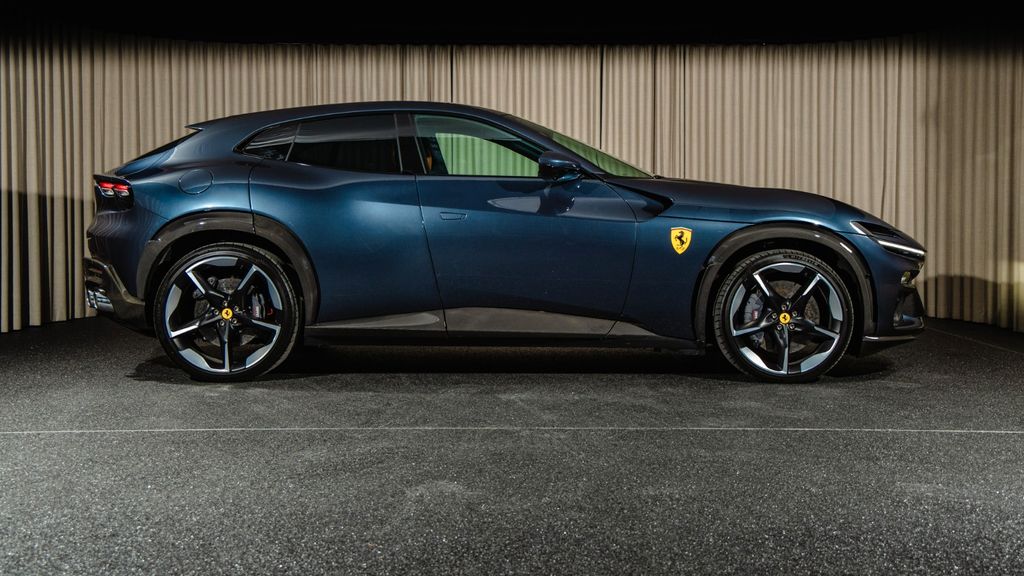 Ferrari Purosangue 2025