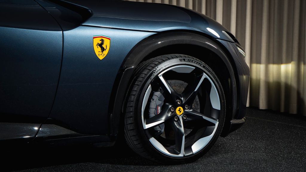 Ferrari Purosangue 2025