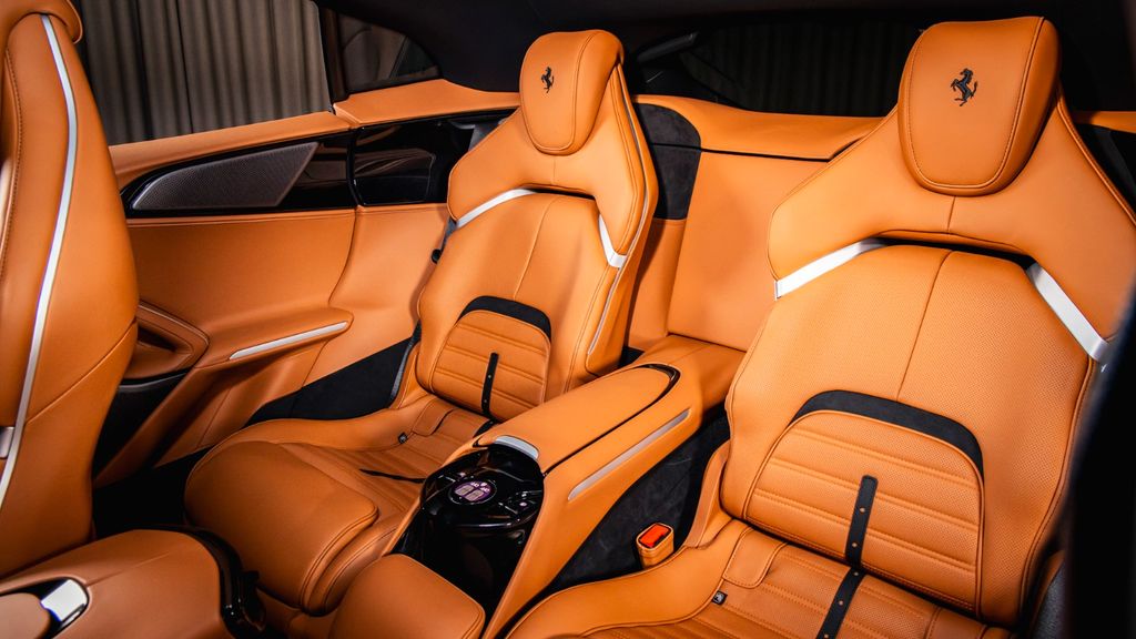 Ferrari Purosangue 2025