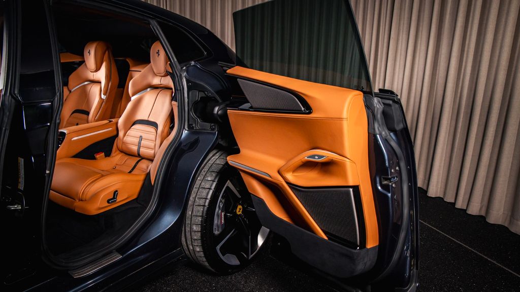 Ferrari Purosangue 2025