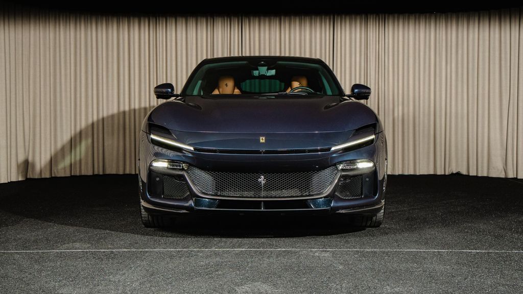 Ferrari Purosangue 2025