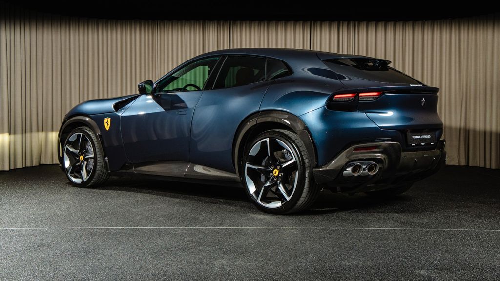 Ferrari Purosangue 2025