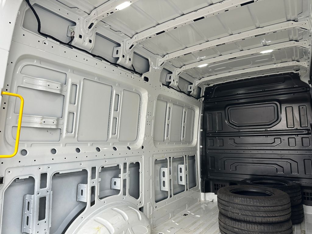 Volkswagen Crafter 2023