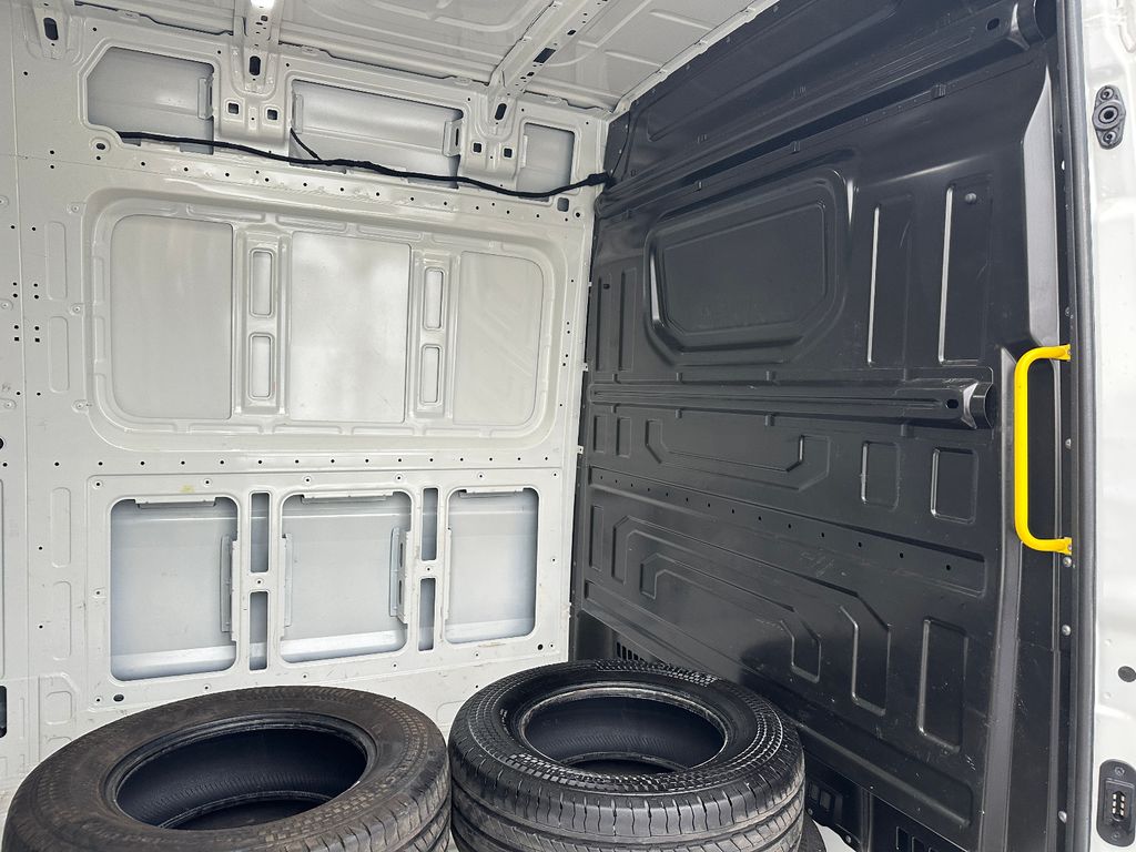 Volkswagen Crafter 2023