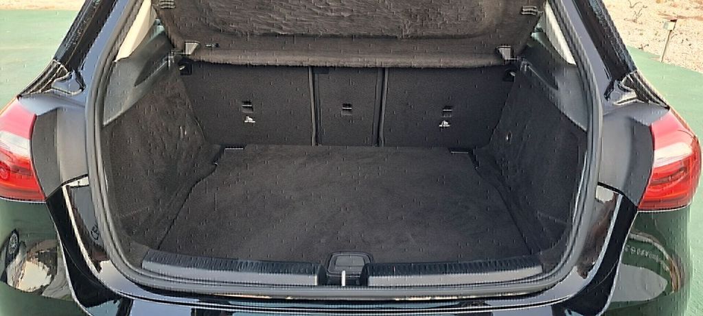 Mercedes-Benz A 180 2021