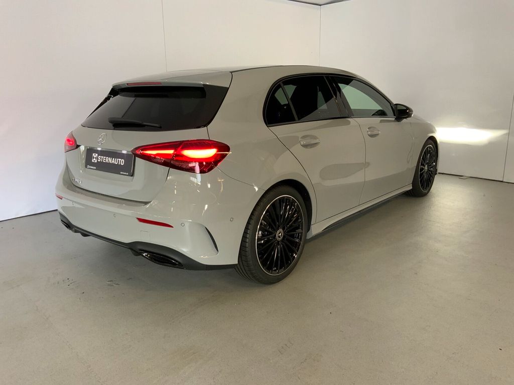 Mercedes-Benz A 180 2025