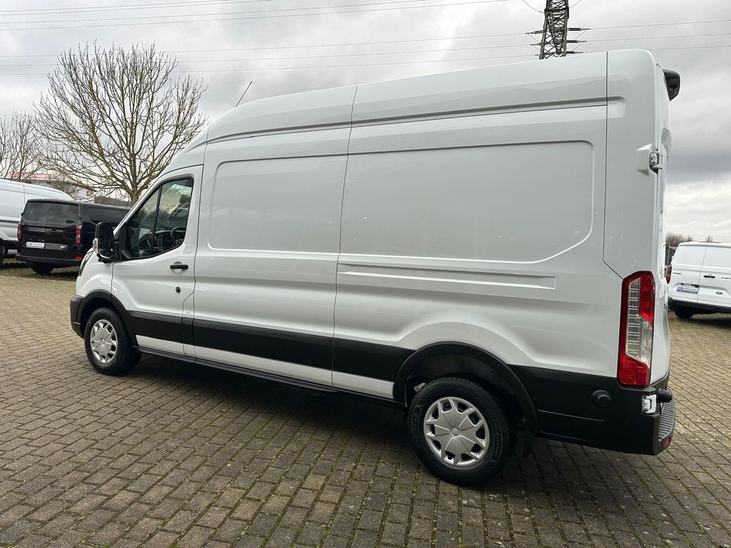 Ford Transit 2024