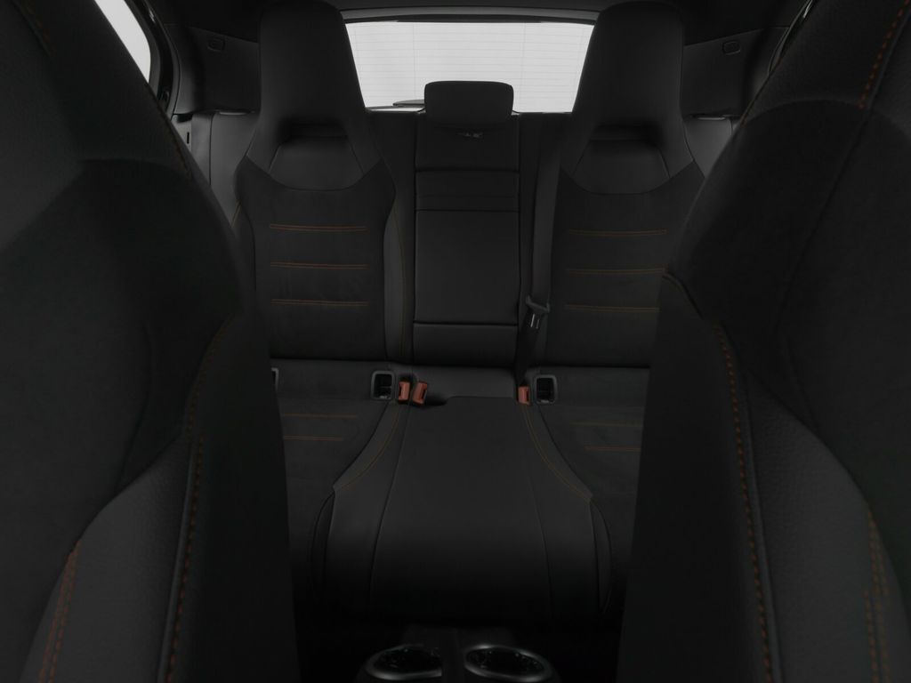 Mercedes-Benz A 200 2025