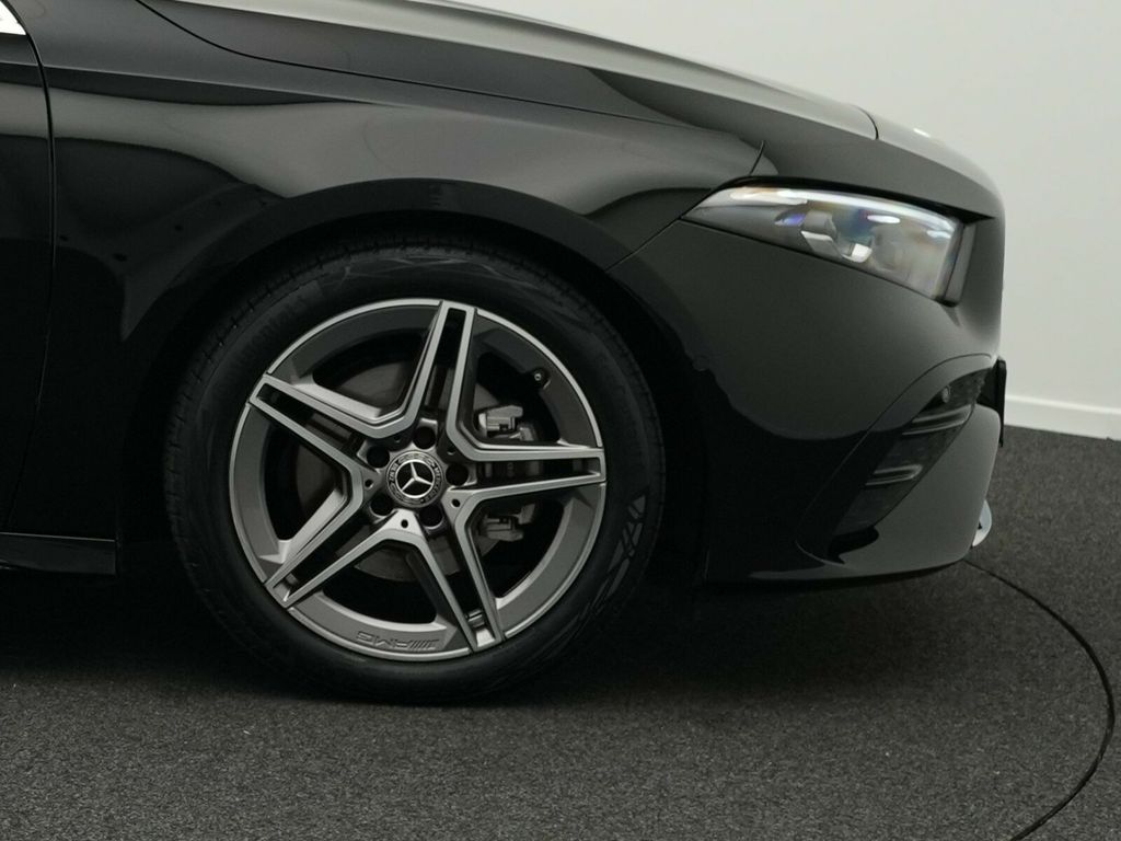 Mercedes-Benz A 200 2025