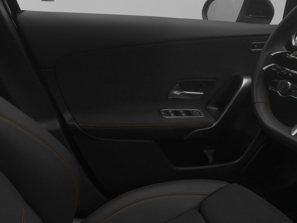 Mercedes-Benz A 200 2025