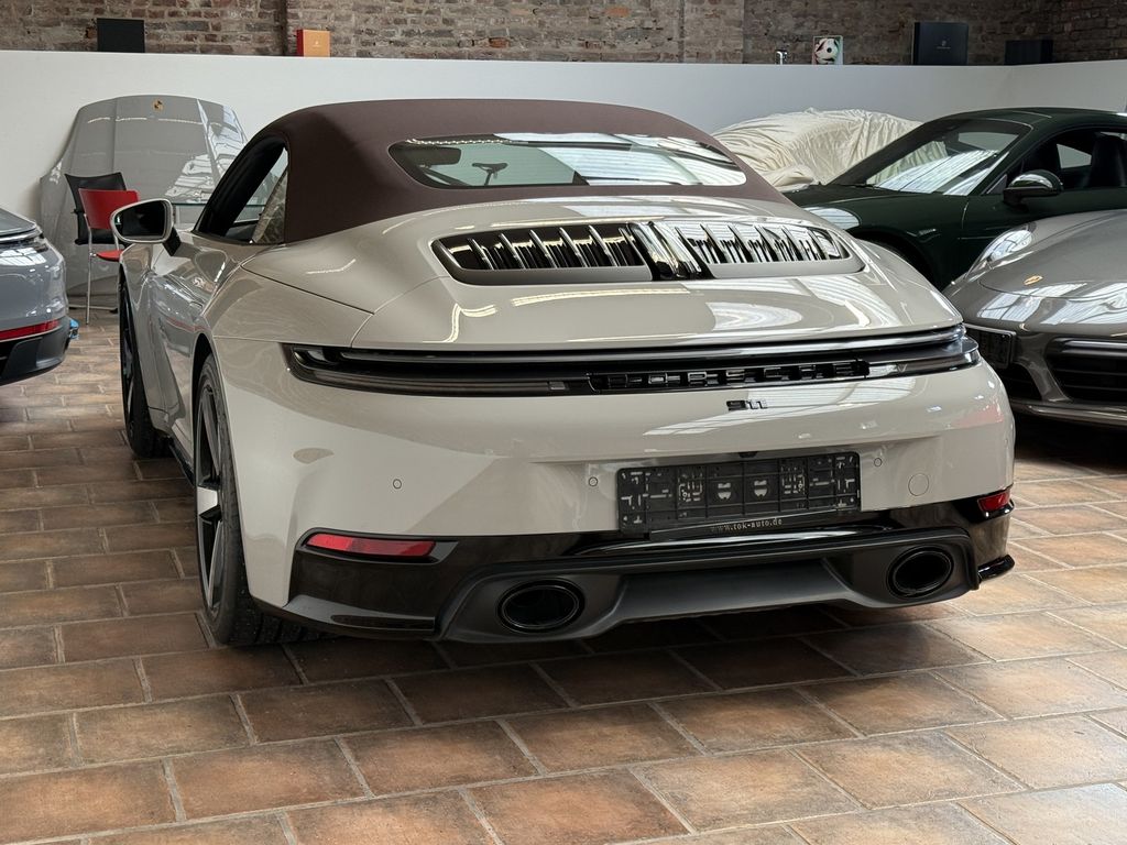 Porsche 992 2024
