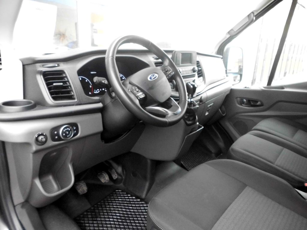 Ford Transit 2023