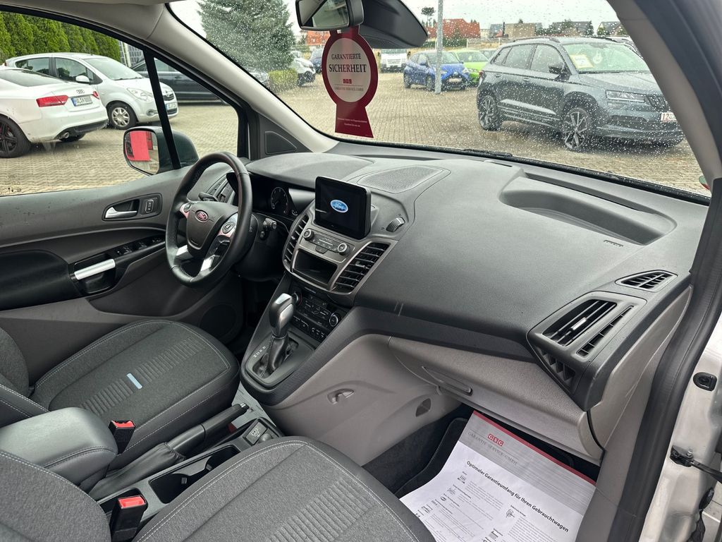 Ford Grand Tourneo 2022