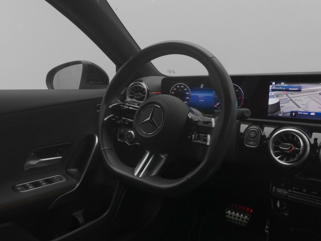 Mercedes-Benz A 200 2024