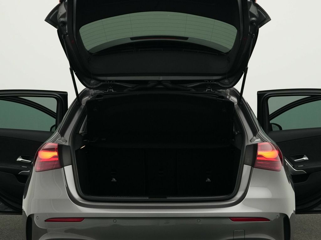 Mercedes-Benz A 200 2025