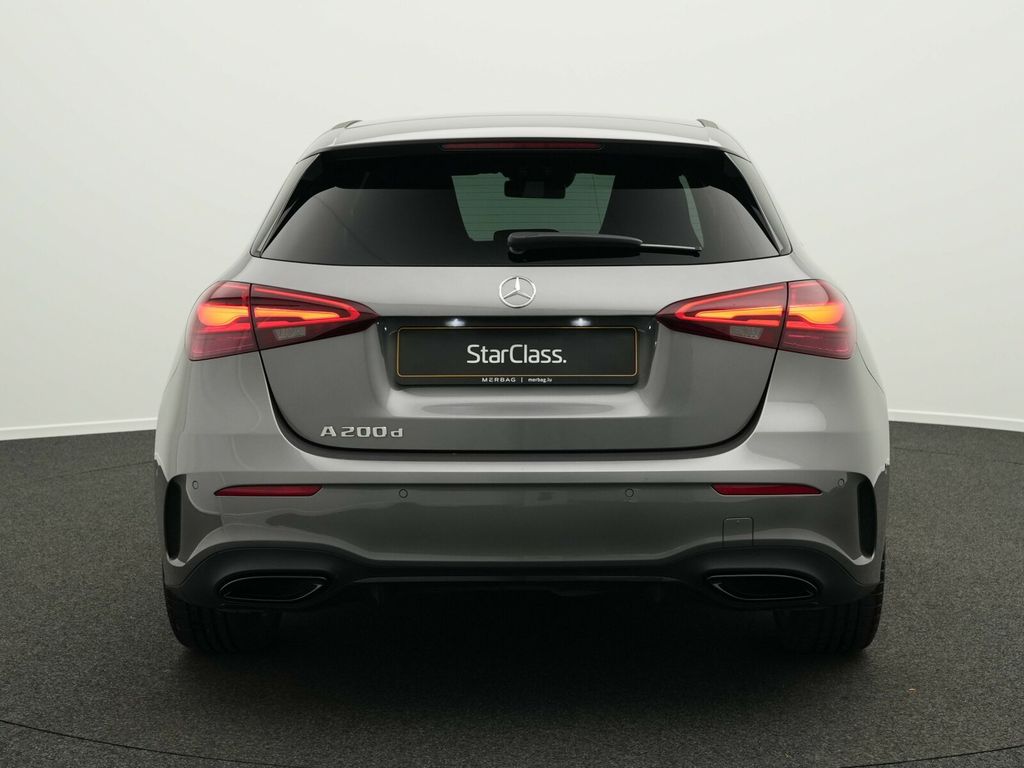 Mercedes-Benz A 200 2025
