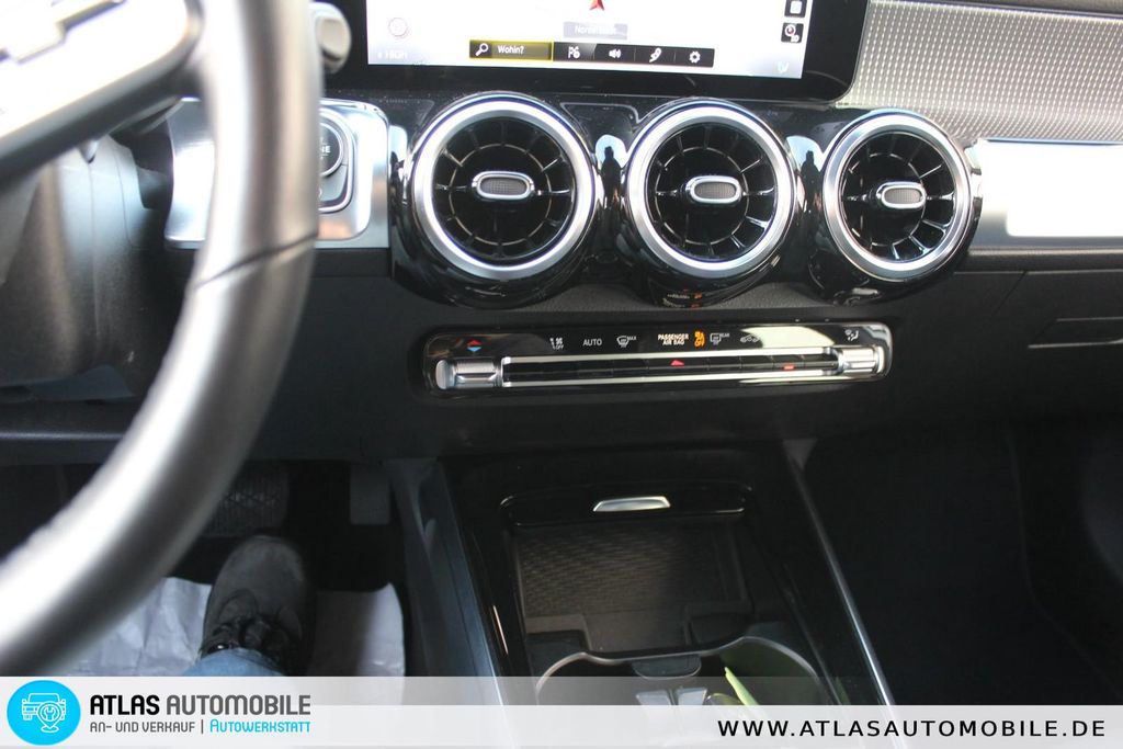 Mercedes-Benz GLB 180 2023