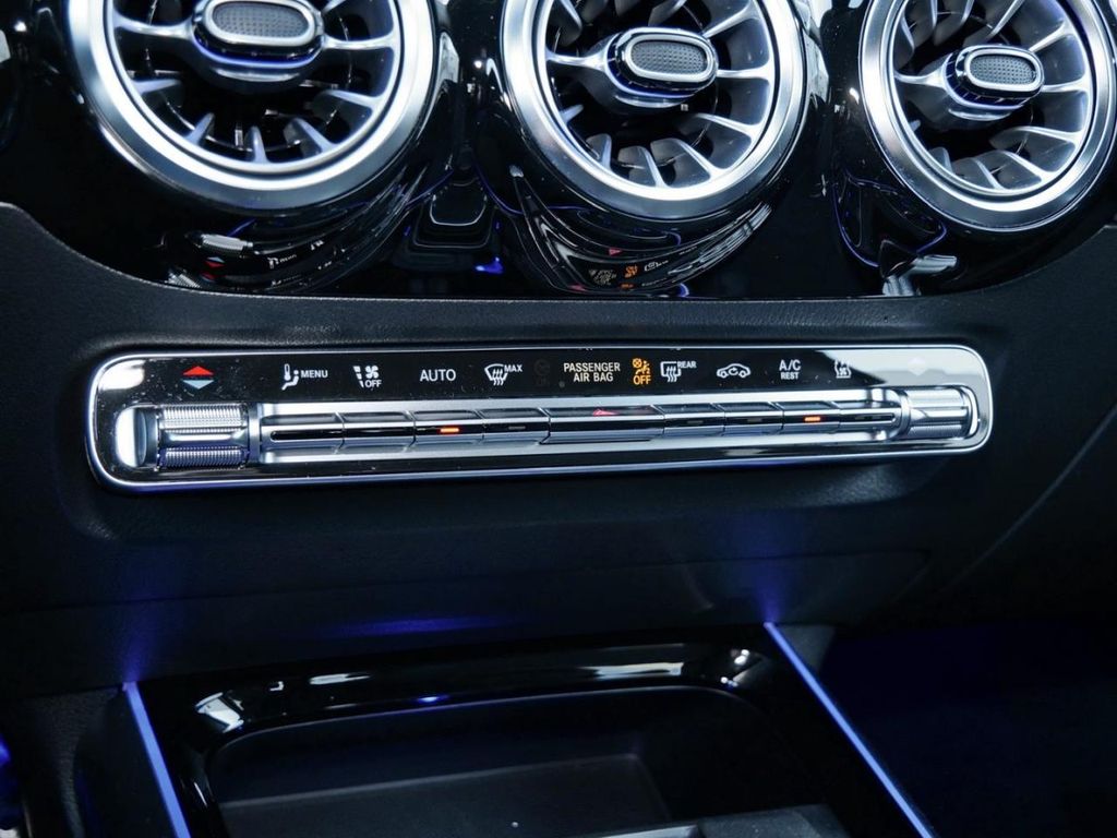 Mercedes-Benz GLA 250 2021