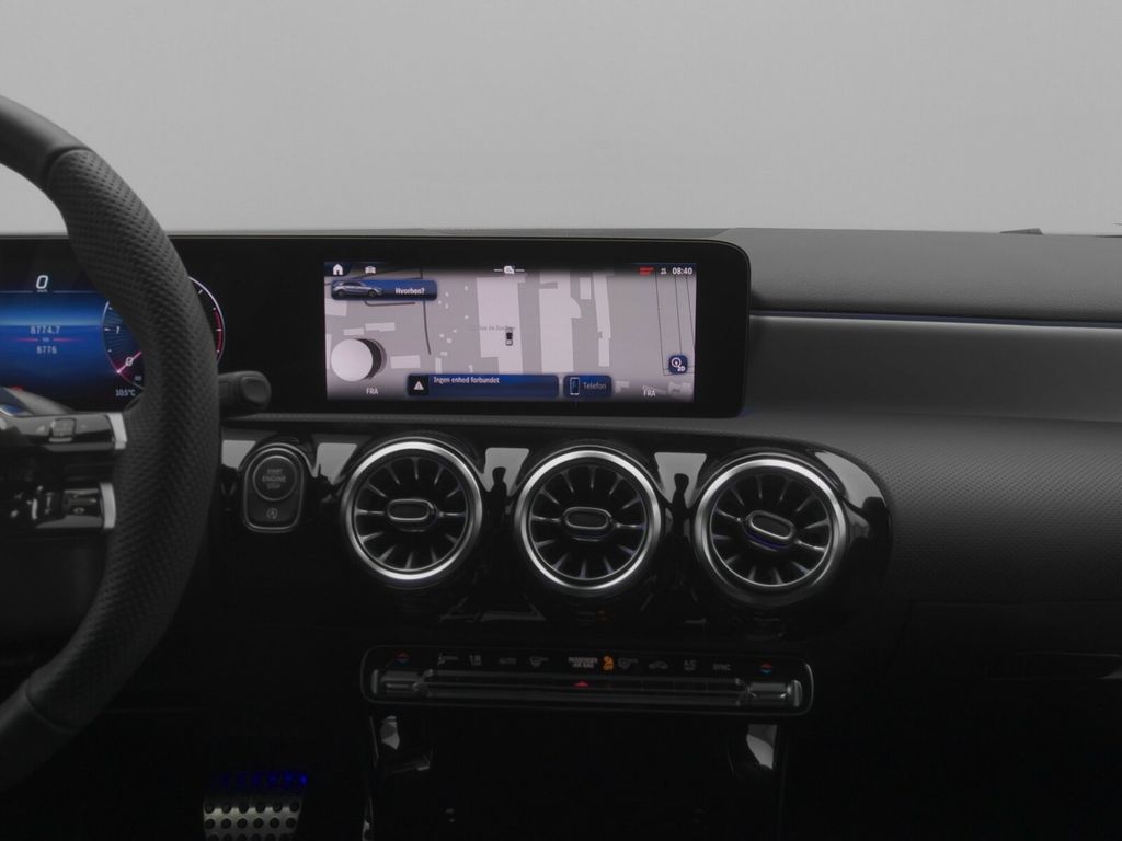 Mercedes-Benz A 200 2025