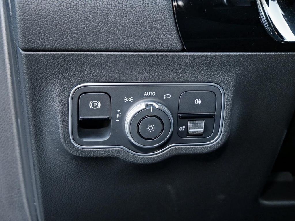 Mercedes-Benz GLA 250 2021