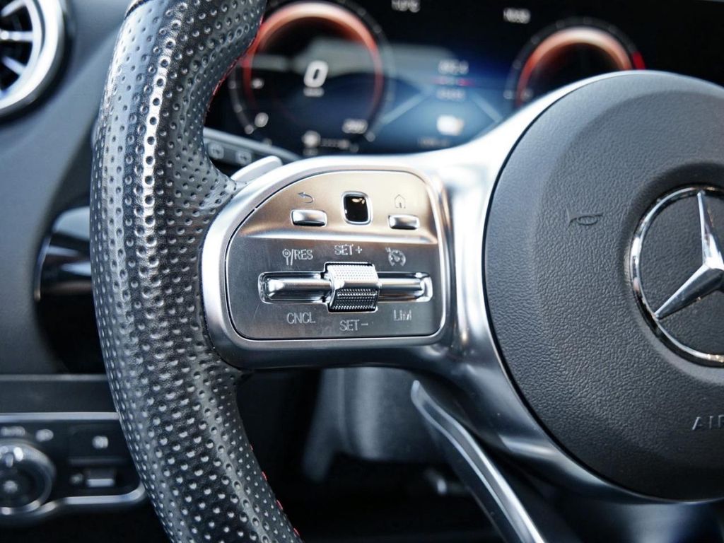 Mercedes-Benz GLA 250 2021