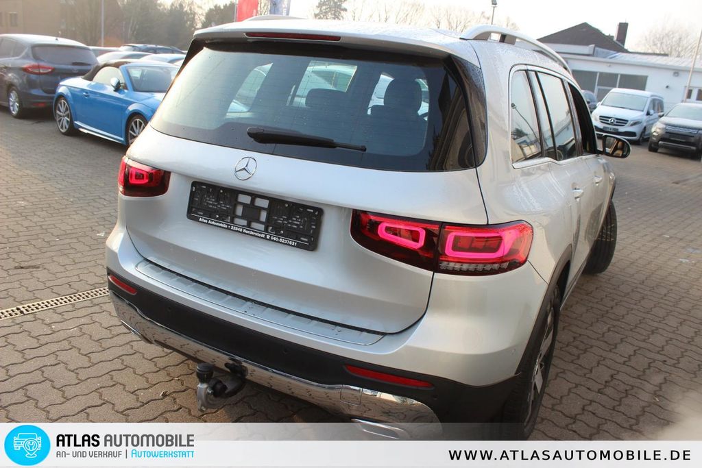 Mercedes-Benz GLB 180 2023