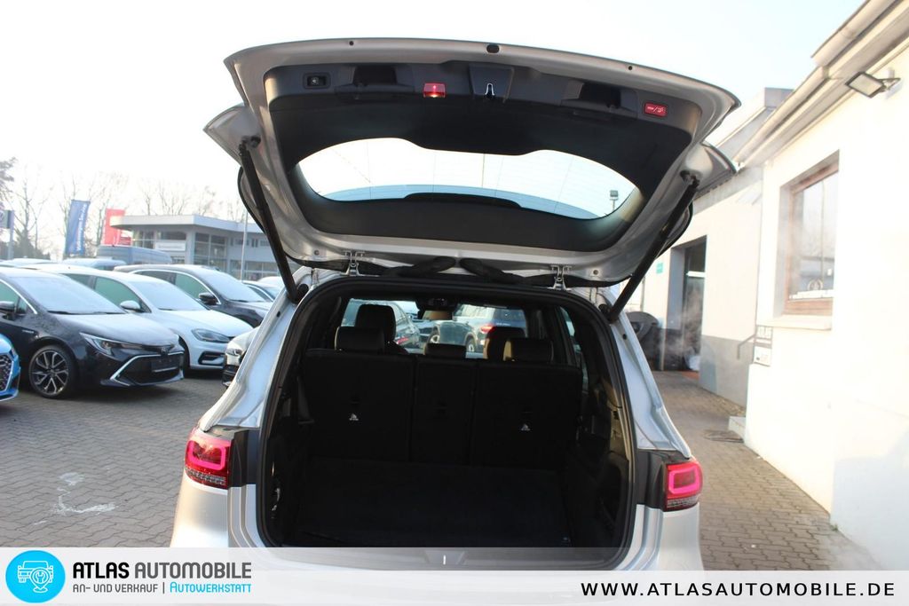 Mercedes-Benz GLB 180 2023