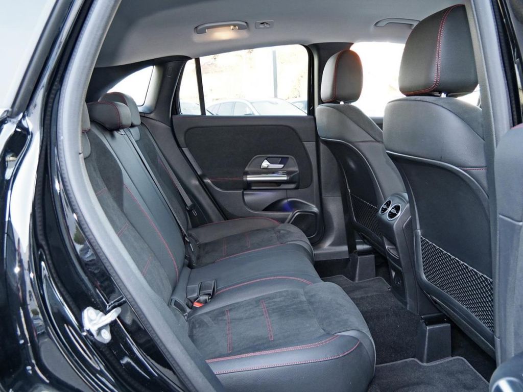 Mercedes-Benz GLA 250 2021