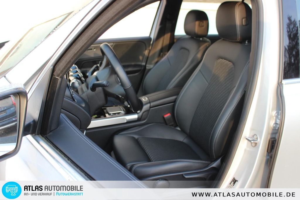 Mercedes-Benz GLB 180 2023