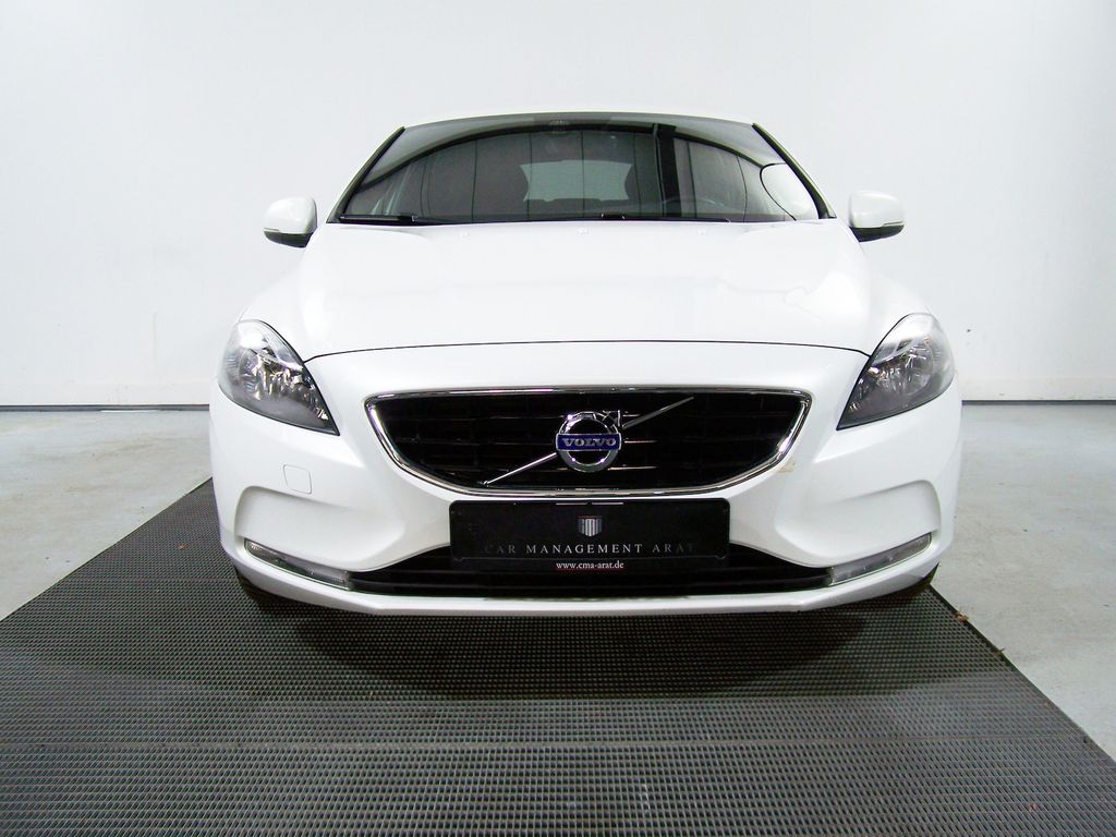 Volvo V40 2015