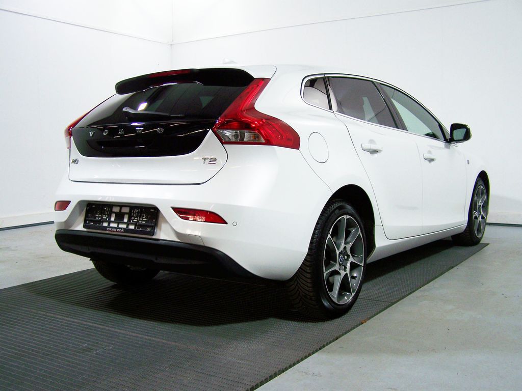 Volvo V40 2015