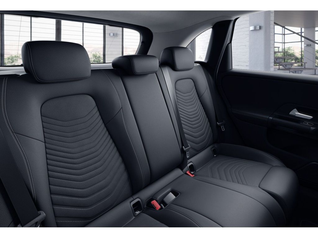 Mercedes-Benz B 250 2022