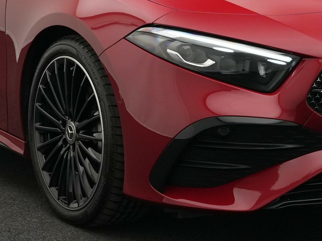 Mercedes-Benz A 200 2025