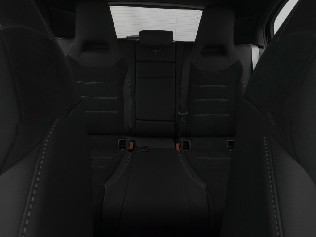 Mercedes-Benz A 200 2025