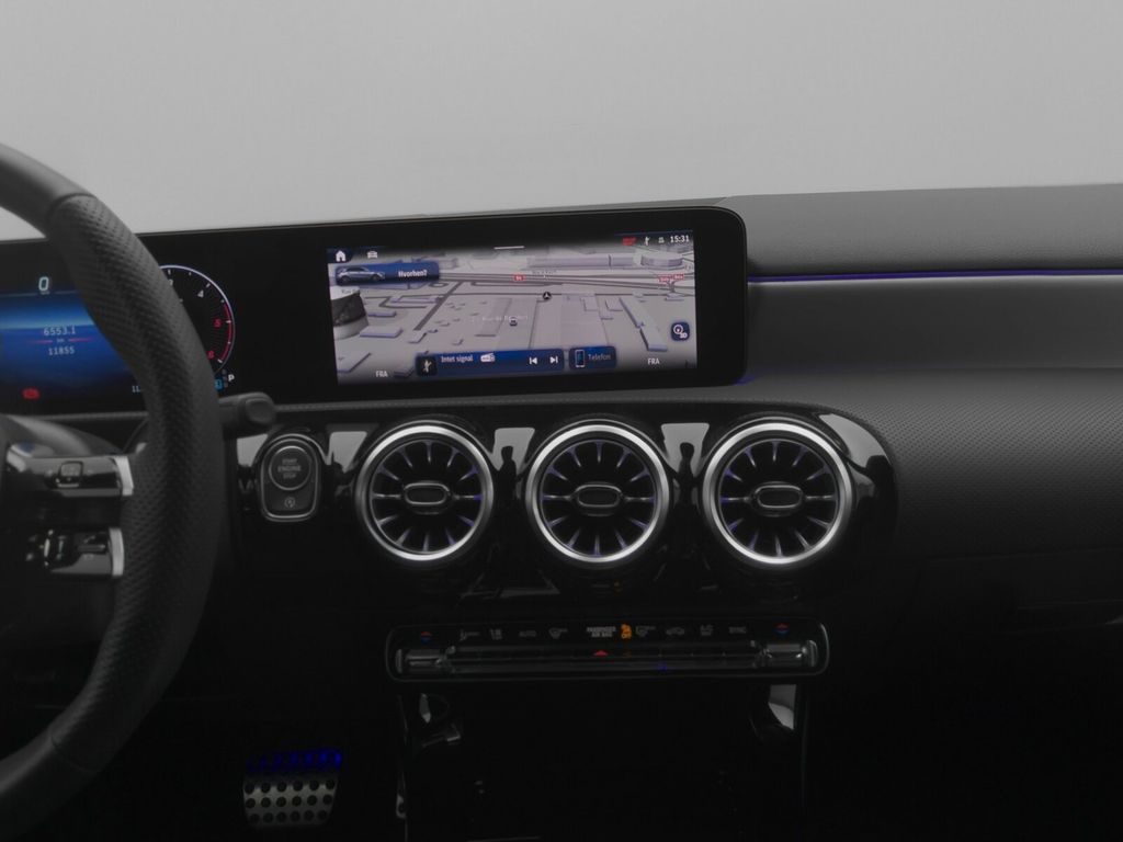 Mercedes-Benz A 200 2025