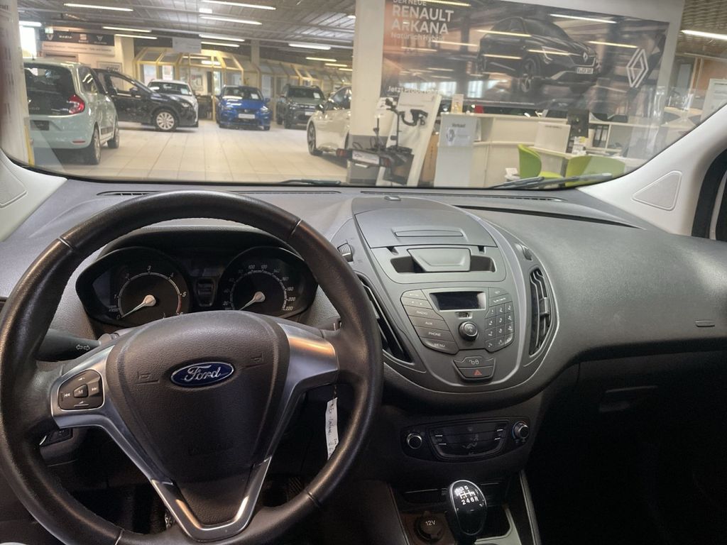 Ford Transit Courier 2021