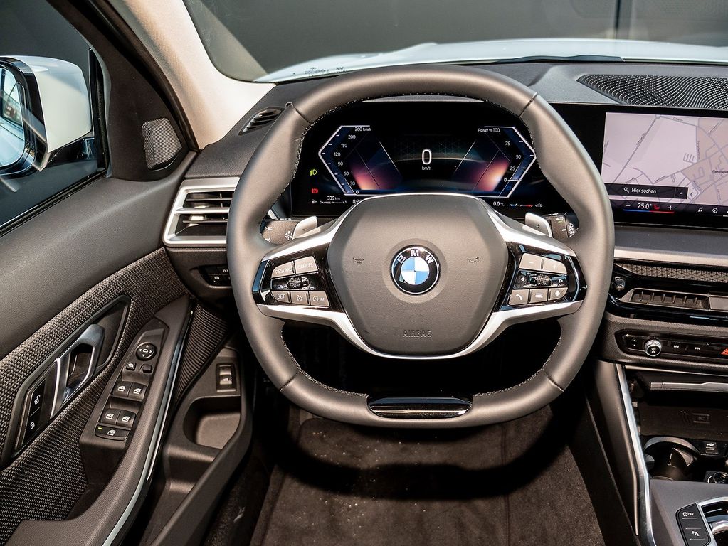 BMW 318 2025