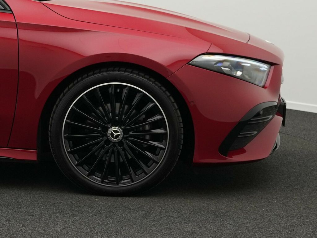 Mercedes-Benz A 200 2025