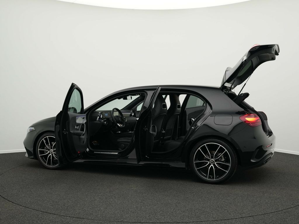 Mercedes-Benz A 200 2025