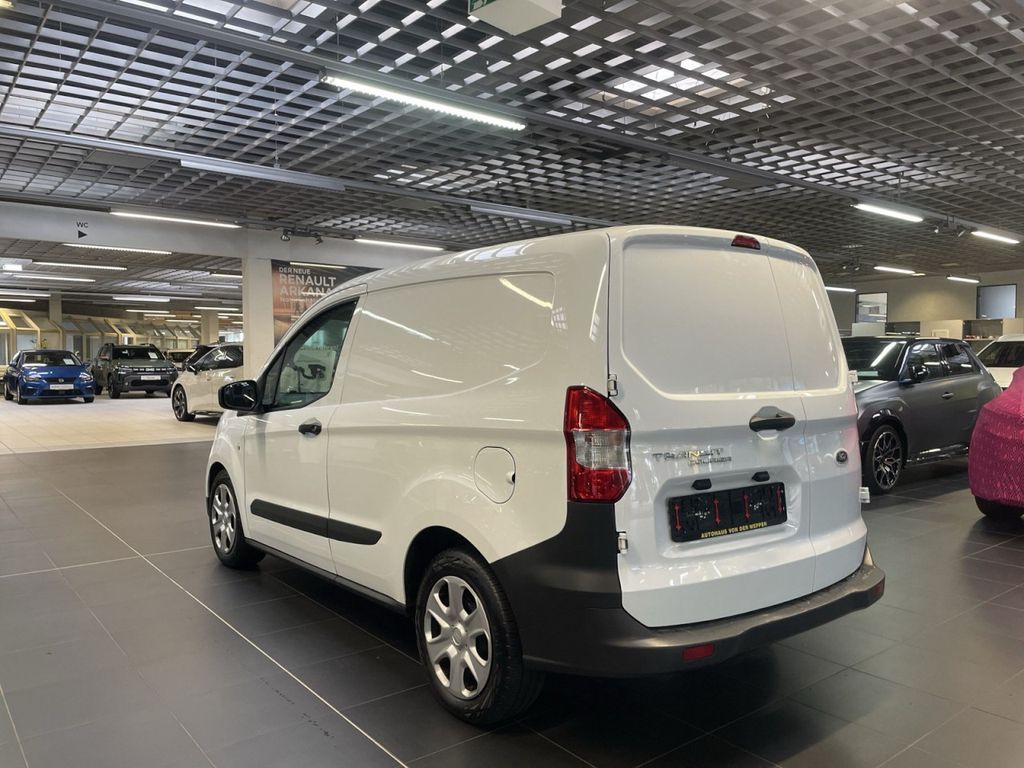 Ford Transit Courier 2021
