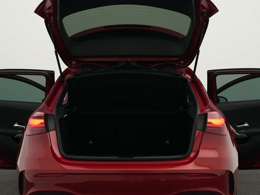 Mercedes-Benz A 200 2025