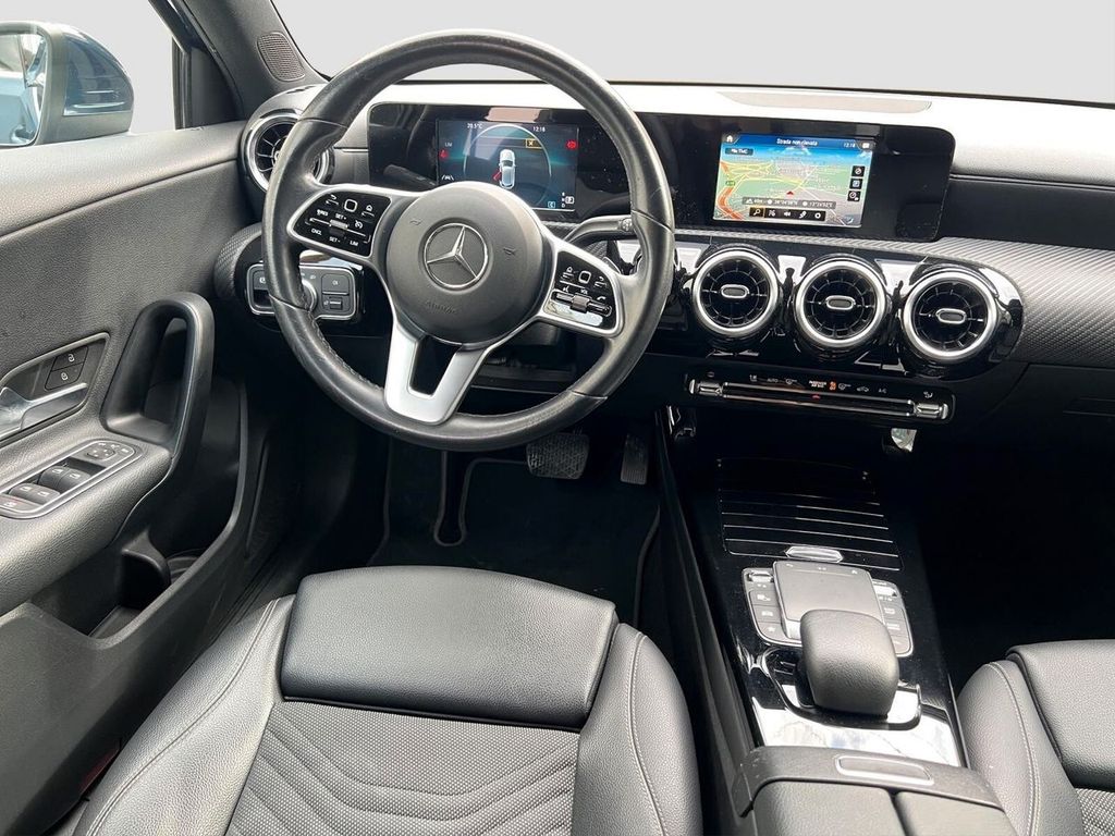 Mercedes-Benz A 180 2021