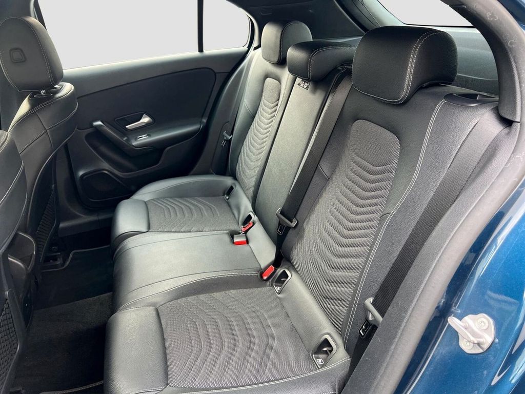 Mercedes-Benz A 180 2021