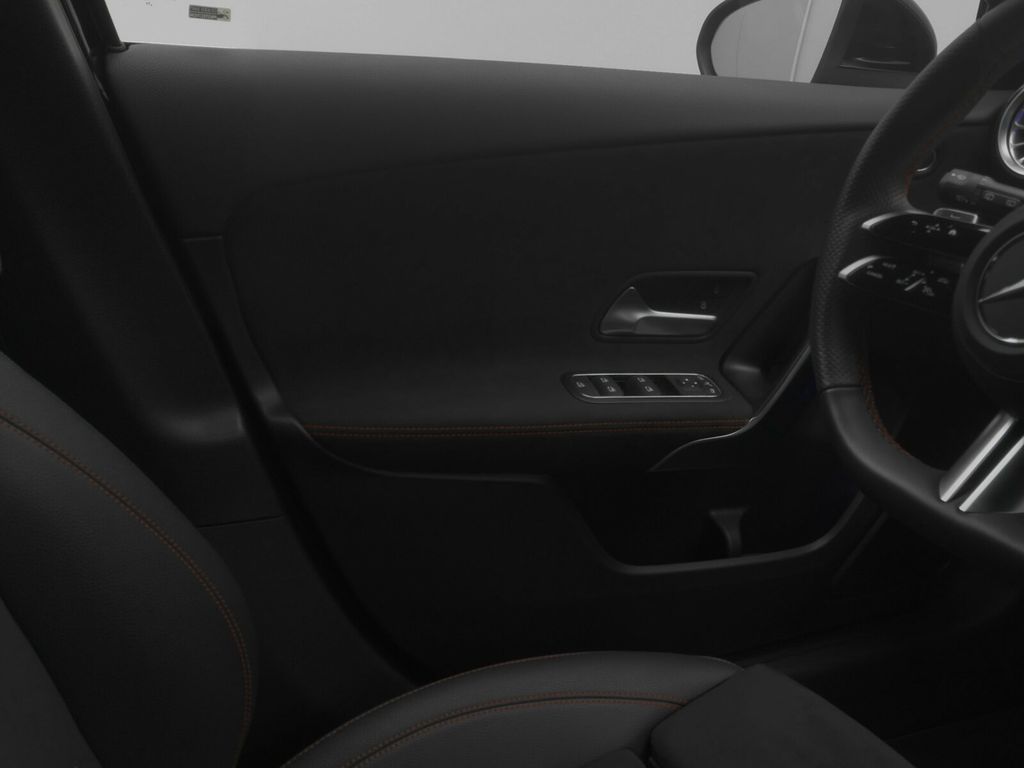 Mercedes-Benz A 200 2024